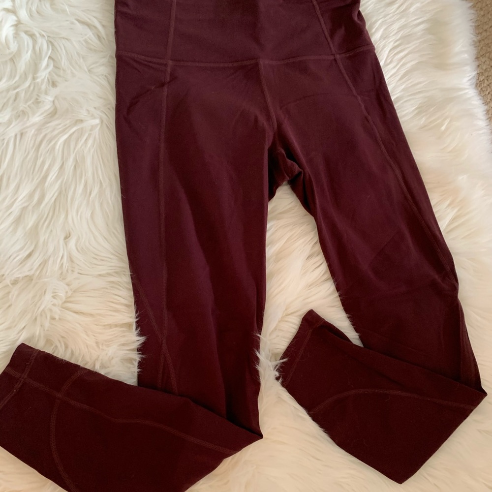 Athleta Salutation 7/8 Tight in Medium/Tall